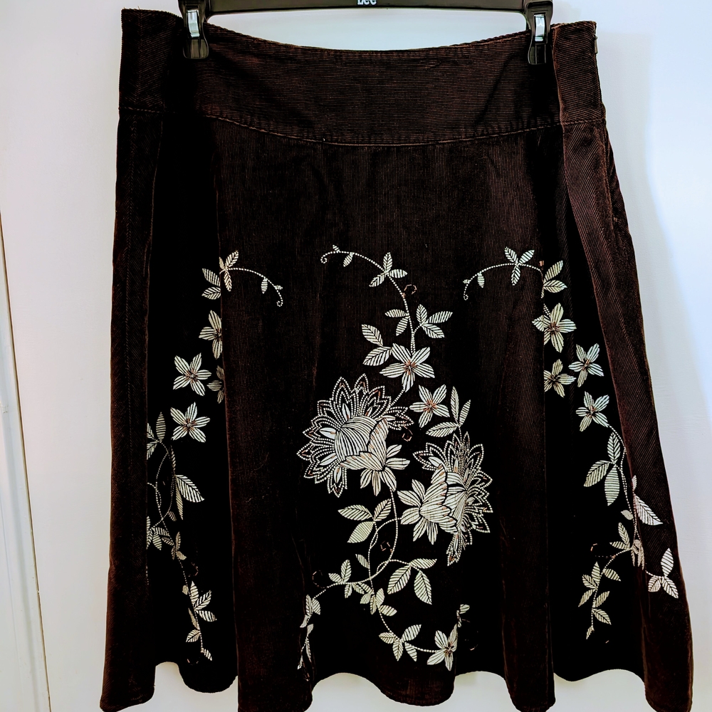 Talbots Dark Brown Skirt with White Floral Embroidery